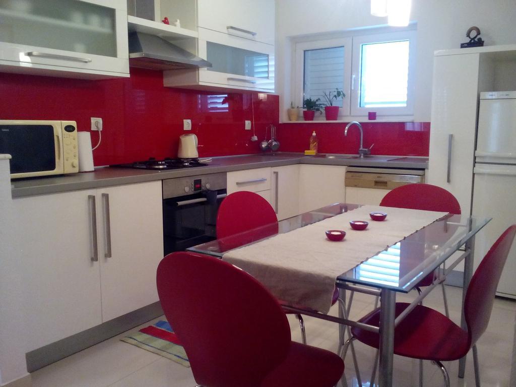 Apartment Petra Baska Voda Ngoại thất bức ảnh