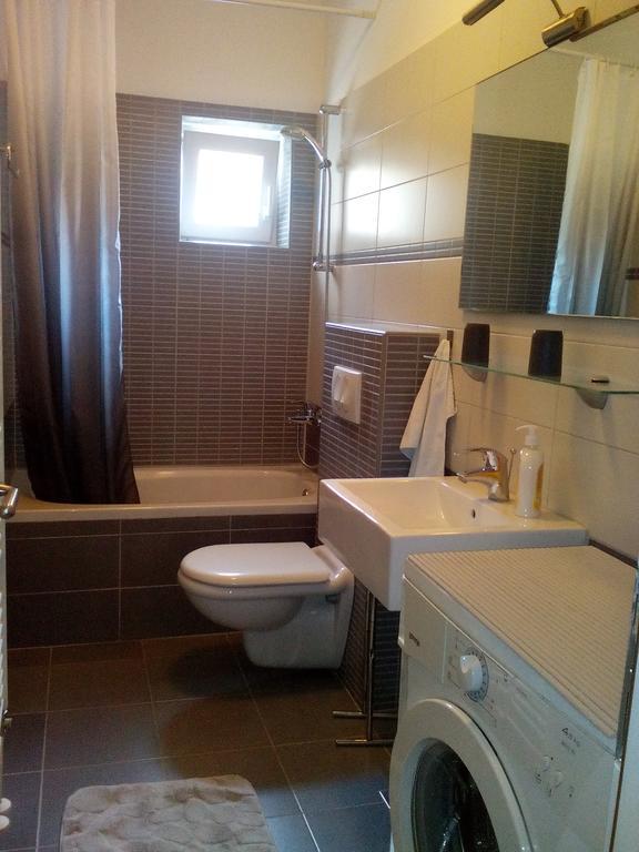 Apartment Petra Baska Voda Ngoại thất bức ảnh
