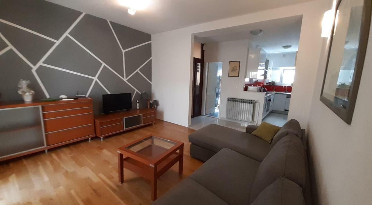 Apartment Petra Baska Voda Ngoại thất bức ảnh